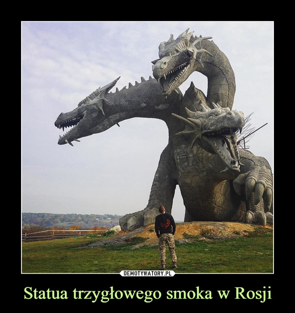 Statua trzygłowego smoka w Rosji